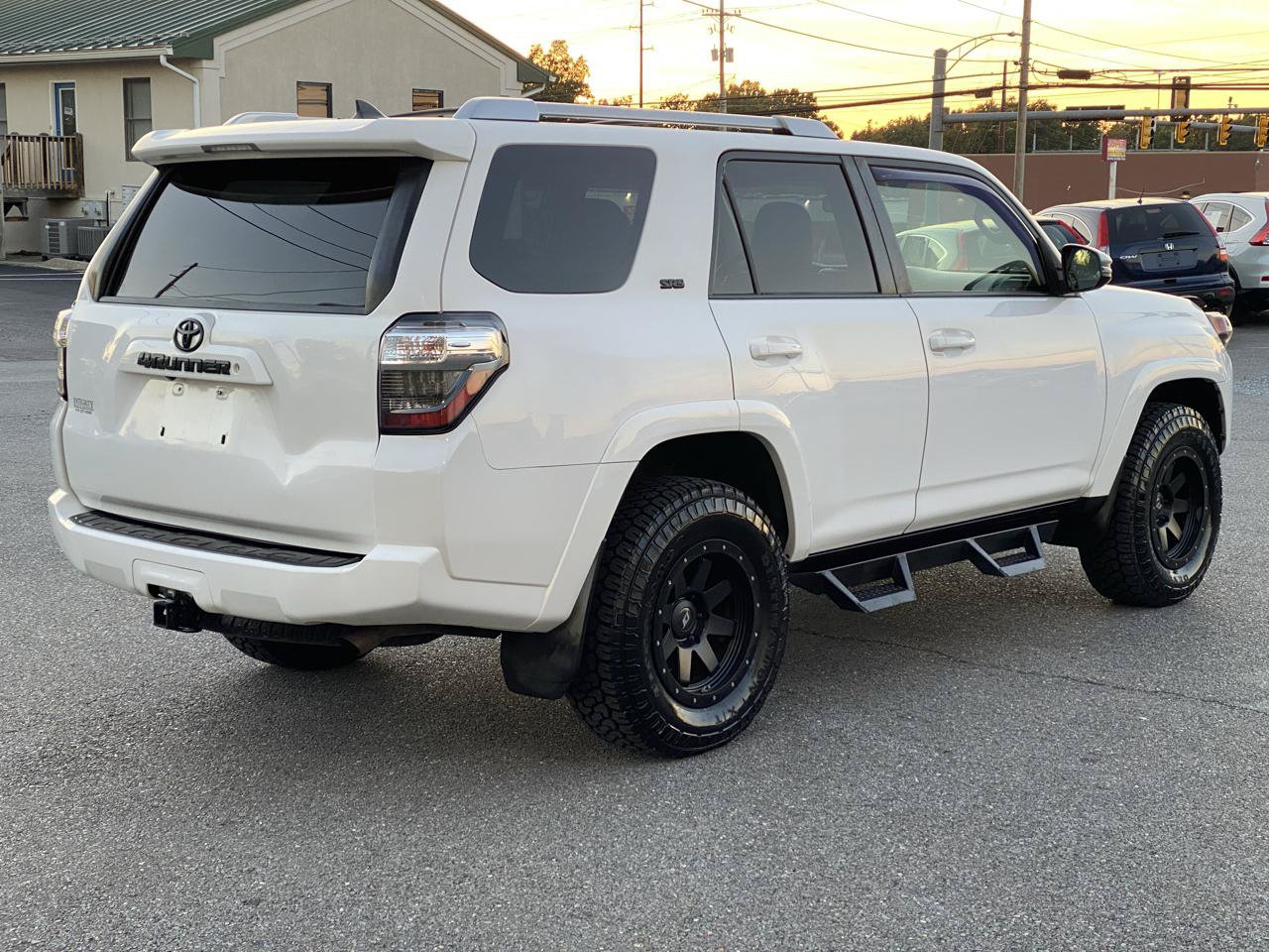 Used 2014 Toyota 4Runner SR5 Premium AWD/4WD image 3
