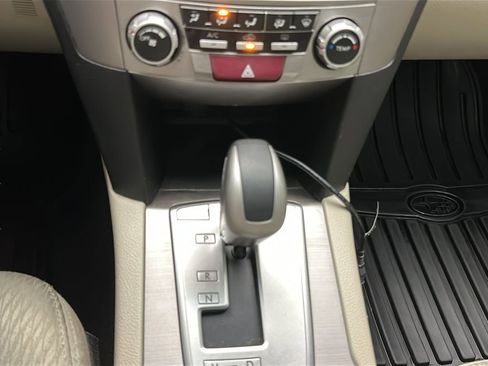 Used 2011 Subaru Legacy 2.5i AWD/4WD image 25