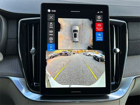 New 2026 Volvo XC90 B6 Ultra w/ Protection Package image 15