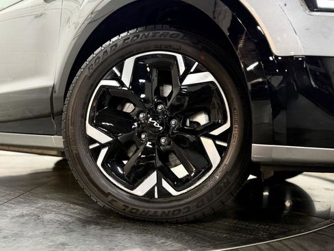 Used 2023 Kia Niro Wind w/ Wind Preserve Package image 10