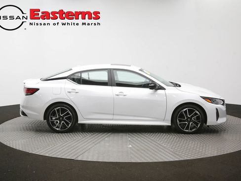 Used 2024 Nissan Sentra SR w/ SR Premium Package FWD image 45