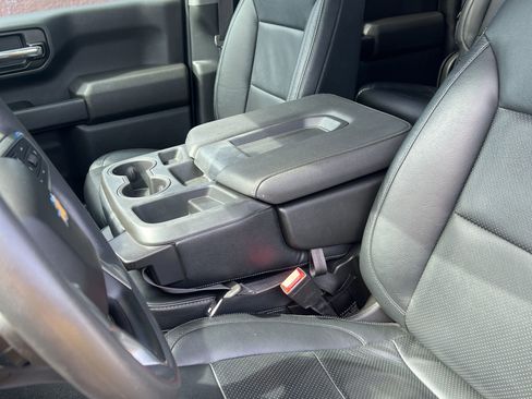 Used 2022 Chevrolet Silverado 1500 Custom w/ Safety Confidence Package image 19