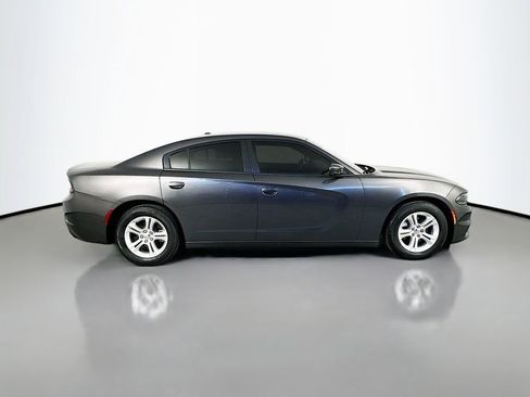 Used 2022 Dodge Charger SXT RWD image 8