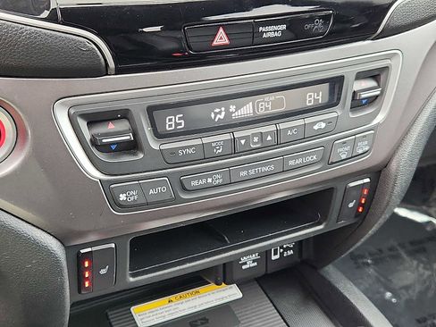 Certified 2022 Honda Pilot Special Edition image 15