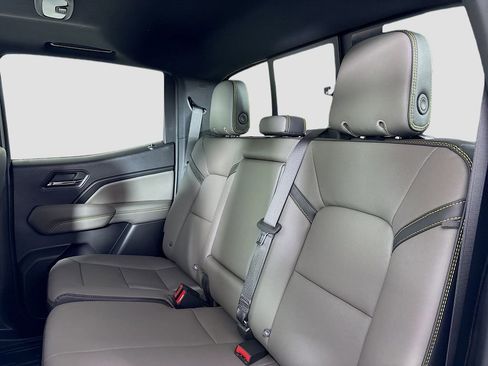 New 2026 Chevrolet Colorado ZR2 w/ ZR2 Bison Edition image 25