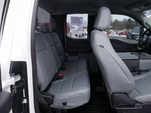 Used 2023 Ford F250 XL w/ F-250 >10K GVWR Package image 24