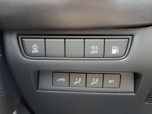 Used 2025 MAZDA CX-50 AWD 2.5 Hybrid w/ Premium Pkg image 15