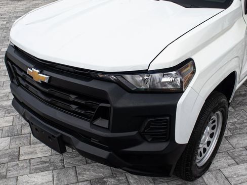 Used 2025 Chevrolet Colorado W/T RWD image 12
