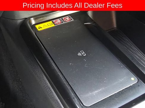 Used 2025 Toyota Camry SE w/ Convenience Package FWD image 17