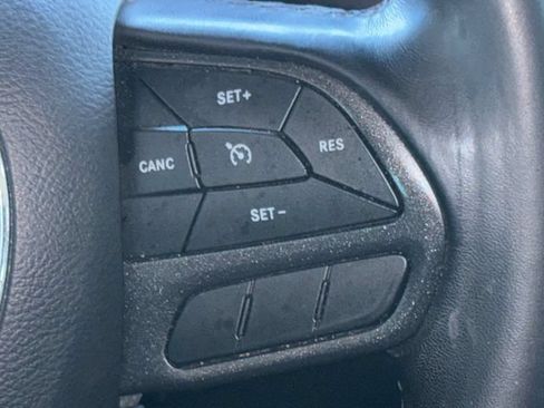 Used 2021 Dodge Charger SXT w/ Blacktop Package RWD image 15