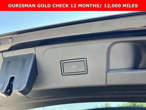 Used 2024 Volkswagen Atlas Peak Edition SEL AWD/4WD image 17