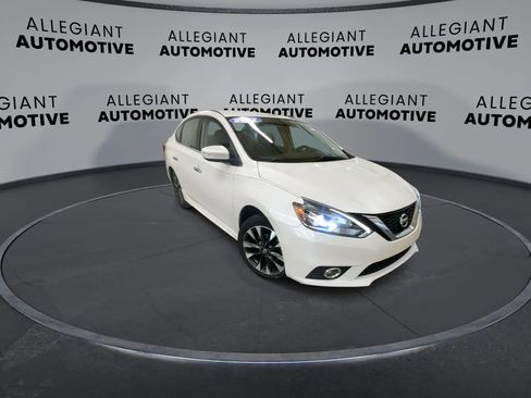 Used 2017 Nissan Sentra SR FWD image 4