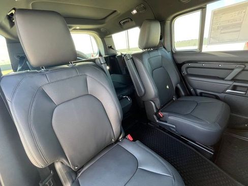 New 2026 Land Rover Defender 130 X-Dynamic SE AWD/4WD image 20