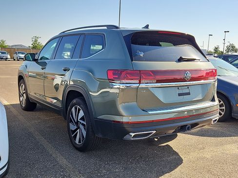 Used 2026 Volkswagen Atlas SE FWD image 2