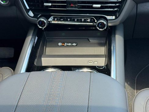 New 2026 Chevrolet Tahoe High Country AWD/4WD image 10