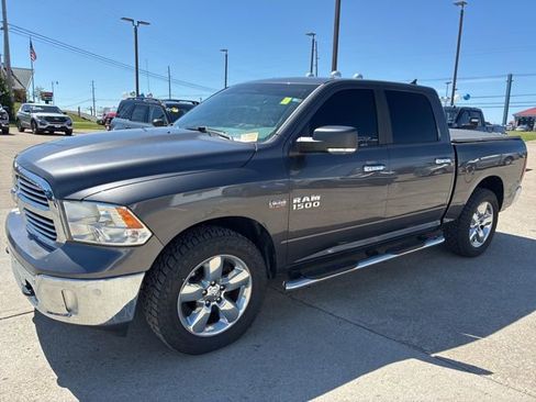 Used 2017 RAM 1500 Big Horn image 3