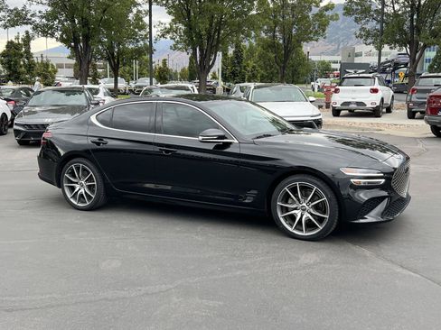 Used 2023 Genesis G70 2.0T AWD/4WD image 5