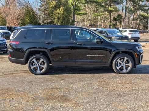 New 2026 Jeep Grand Cherokee L Limited image 2