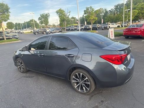 Used 2017 Toyota Corolla SE FWD image 5