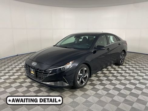 Used 2021 Hyundai Elantra SEL w/ Convenience + Premium Package FWD image 1