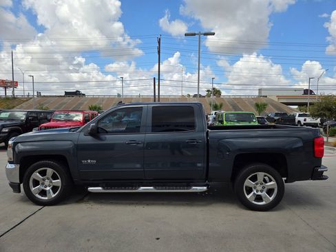 Used 2017 Chevrolet Silverado 1500 LT w/ Texas Edition RWD image 6