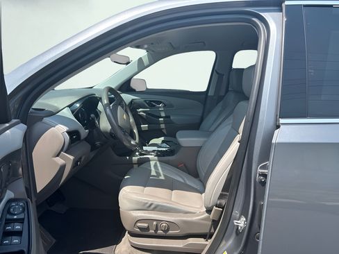 Used 2019 Chevrolet Traverse Premier AWD/4WD image 11