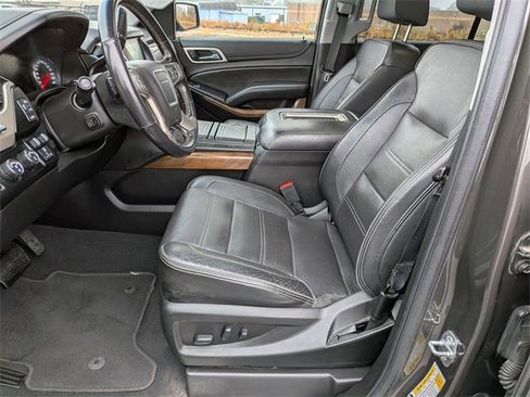 Used 2020 GMC Yukon XL Denali image 15
