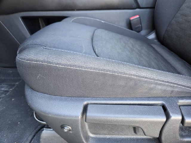 Used 2023 Nissan Pathfinder S FWD image 29