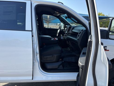New 2027 RAM 3500 Tradesman AWD/4WD image 17