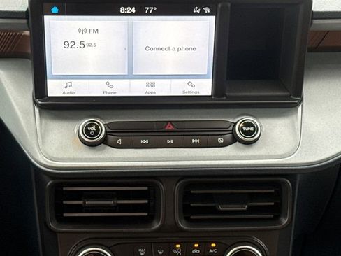 Used 2022 Ford Maverick Lariat FWD image 12