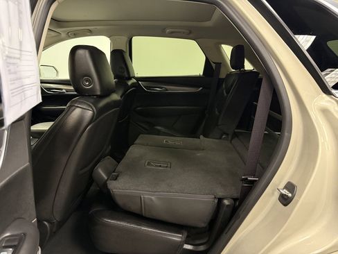 Used 2017 Cadillac XT5 Luxury image 22