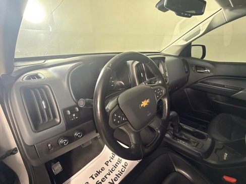 Used 2020 Chevrolet Colorado Z71 AWD/4WD image 19