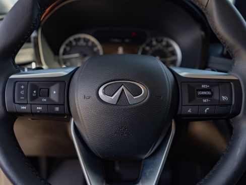 Certified 2025 INFINITI QX60 Pure FWD image 11