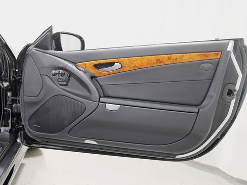 Used 2009 Mercedes-Benz SL 550 image 33