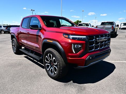 Used 2026 GMC Canyon AT4 w/ AT4 Premium Package AWD/4WD image 2