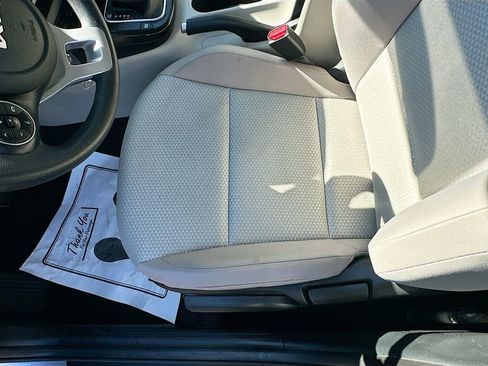 Used 2022 Kia Soul LX image 18