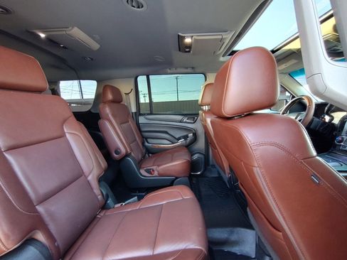 Used 2019 Chevrolet Suburban Premier w/ Premier Plus Edition image 43