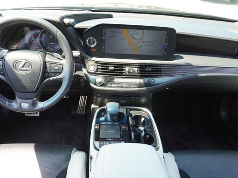 Used 2021 Lexus LS 500 F Sport w/ Dynamic Handling Package RWD image 29