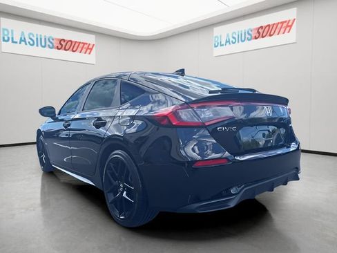Used 2025 Honda Civic Sport image 5