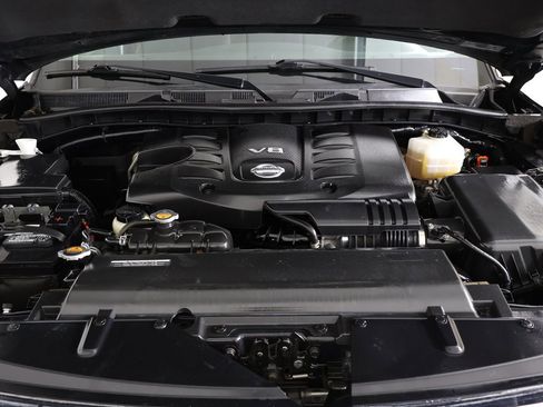 Used 2019 Nissan Armada SV image 16