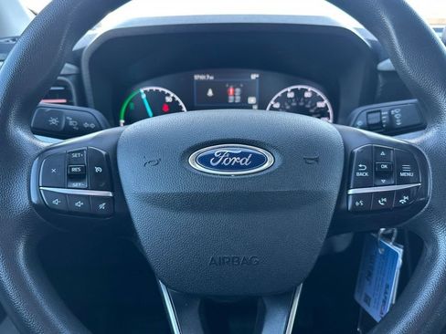 Certified 2022 Ford Maverick XLT image 25