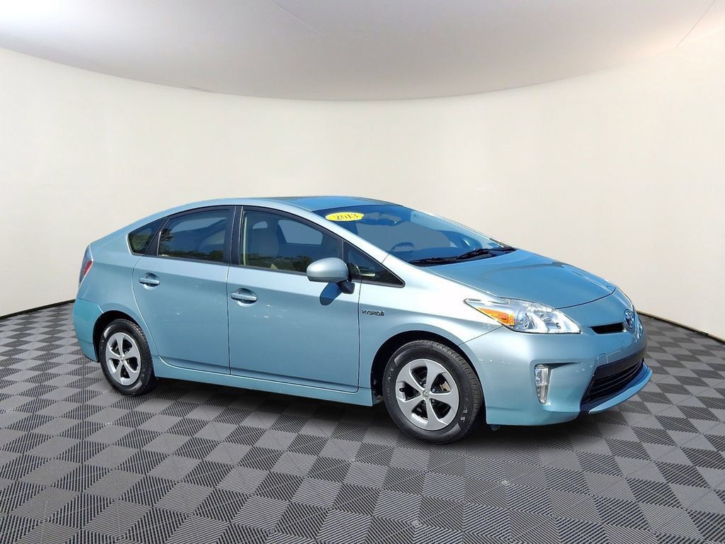 Used 2013 Toyota Prius Two FWD image 1
