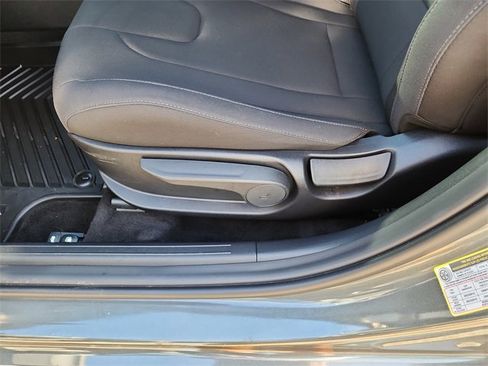 New 2025 Hyundai Elantra Blue image 15