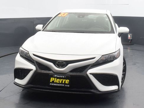 Used 2023 Toyota Camry SE image 16