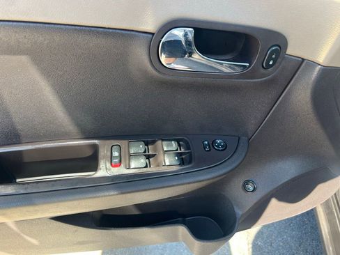 Used 2012 Chevrolet Malibu LS FWD image 11