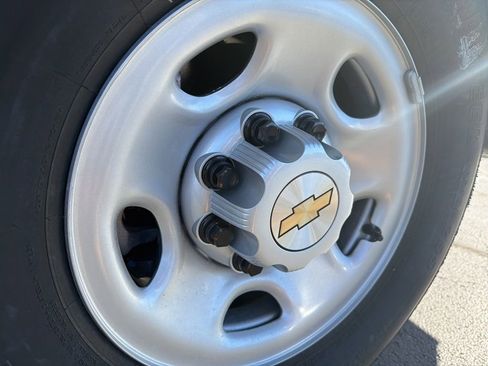 New 2025 Chevrolet Express 3500 Work Van w/ Power Convenience Package image 38