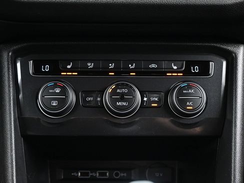 Used 2019 Volkswagen Tiguan SE AWD/4WD image 20