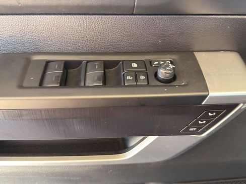 Used 2022 Toyota Tundra Platinum w/ Advanced Package AWD/4WD image 22