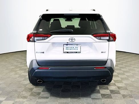 Certified 2025 Toyota RAV4 XLE FWD image 7