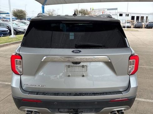 Used 2022 Ford Explorer Platinum w/ Equipment Group 601A image 8